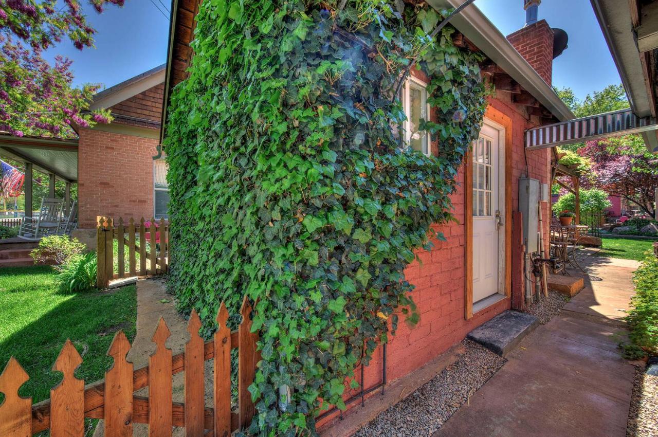 Cali Cochitta Vacation Rentals Moab Exterior foto